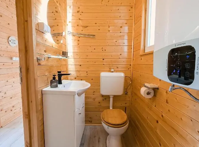 Cosa Nostra Apartment Sárvár